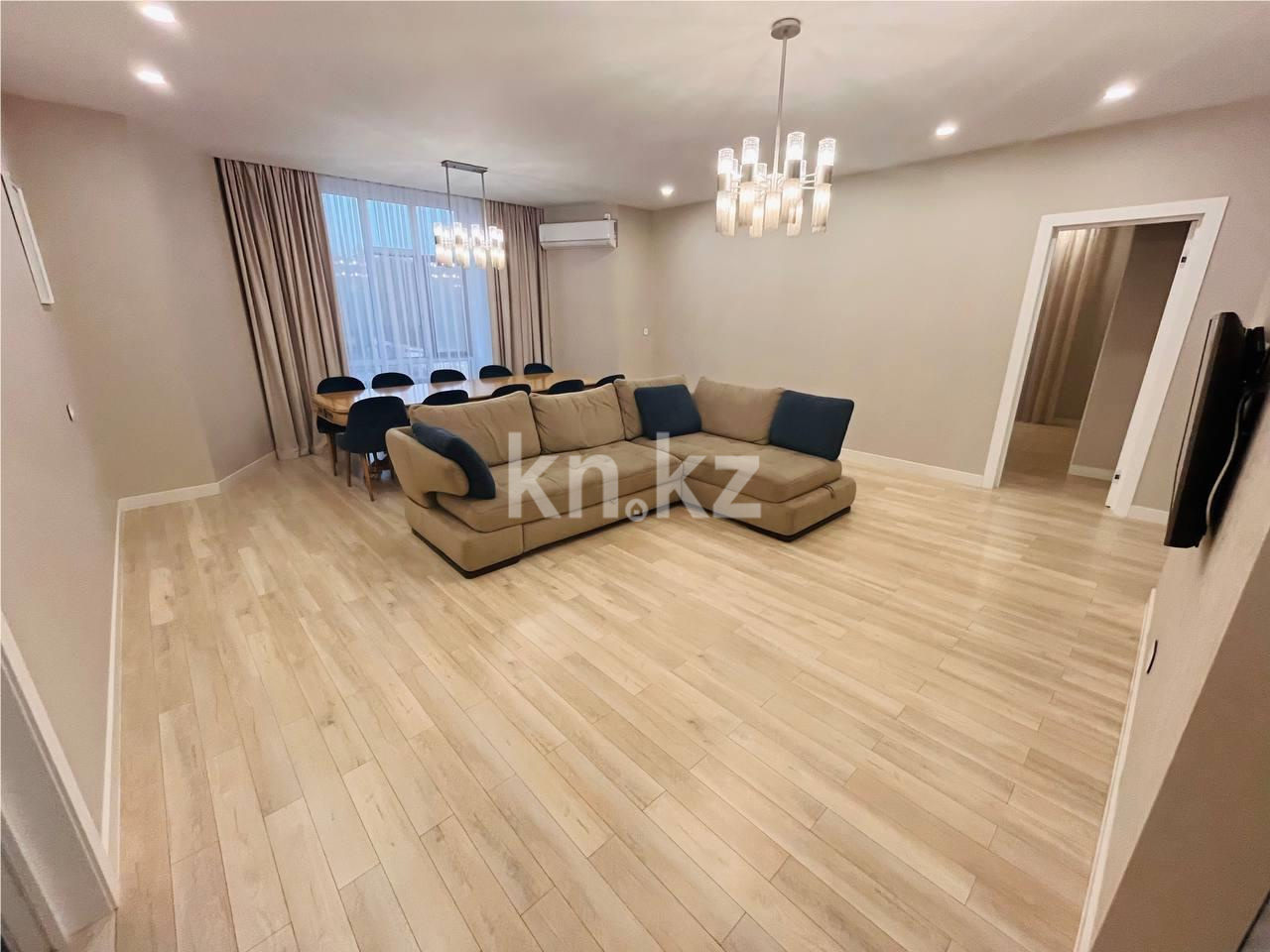 Продажа 4-комнатной квартиры, 151 м², ул. Ботаническая в Караганде