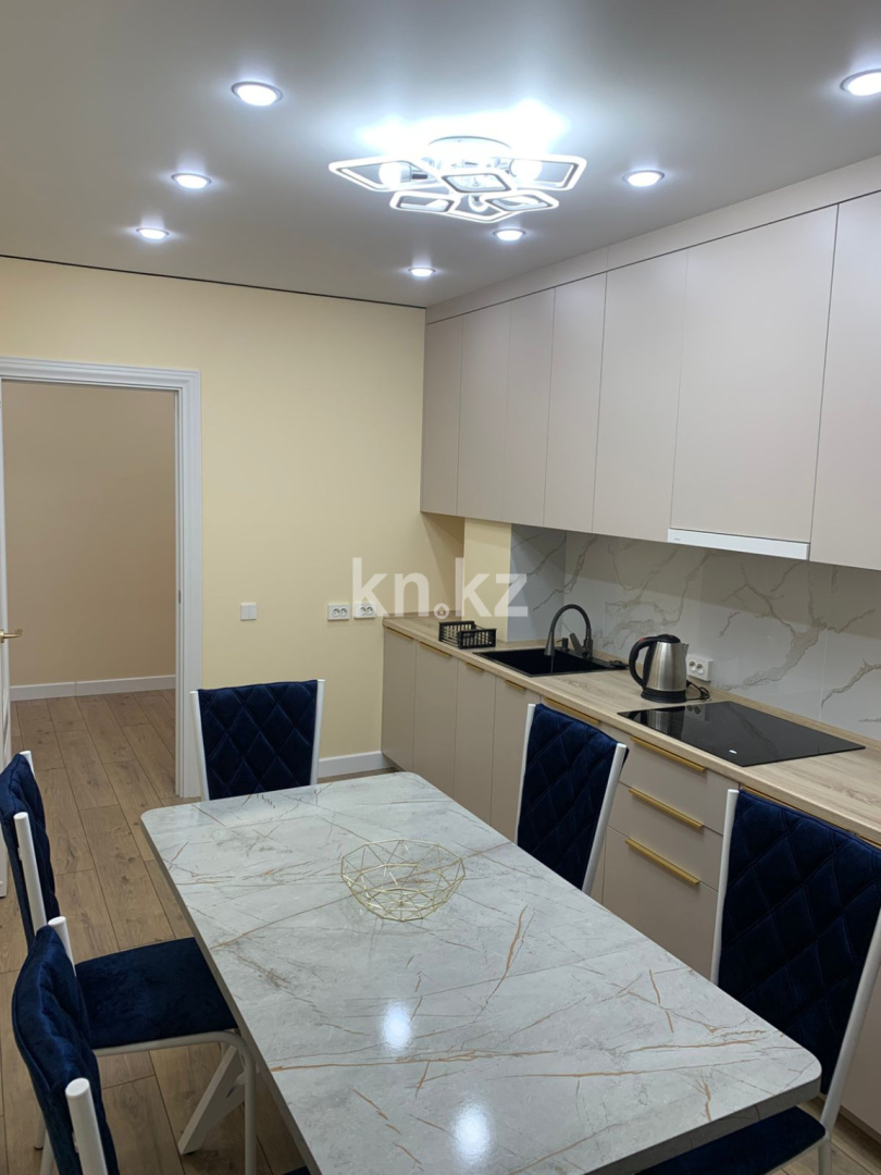 Аренда 3-комнатной квартиры посуточно, 85 м², ул. Сарайшык, дом  5 - Қабанбай батыр в Астане - фото 4