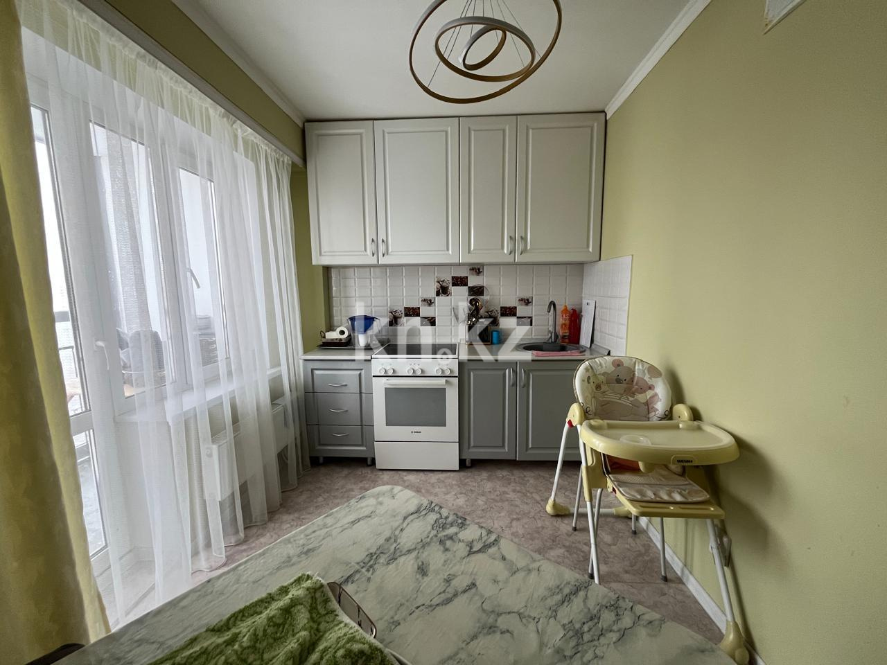 Продажа 3-комнатной квартиры, 81 м², ул. Момышулы в Караганде - фото 10