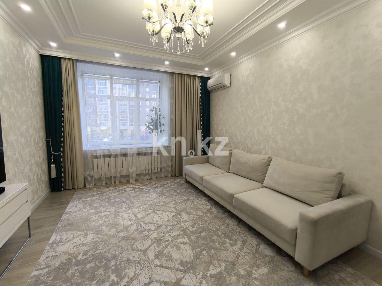 Продажа 4-комнатной квартиры, 100 м² в Караганде