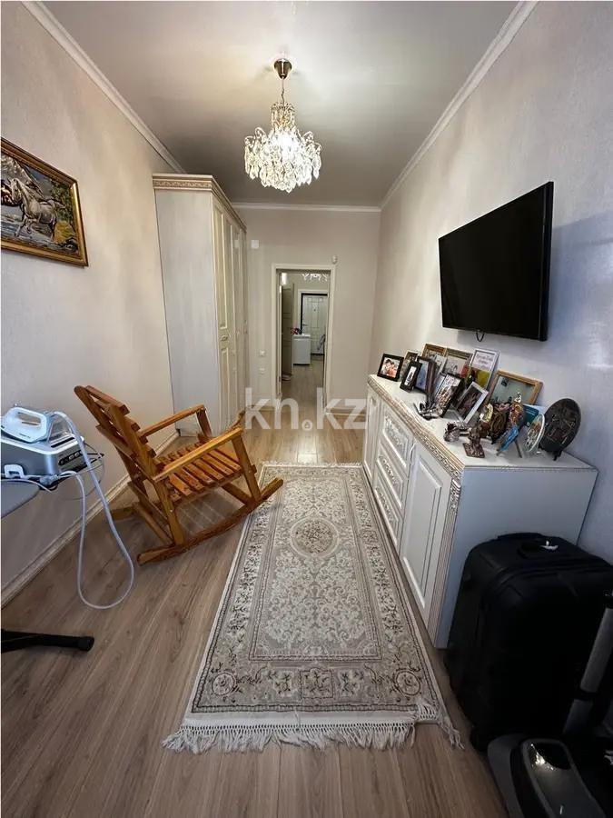 Продажа 4-комнатной квартиры, 131 м², ул. 3-я, дом  10а в Караганде - фото 2