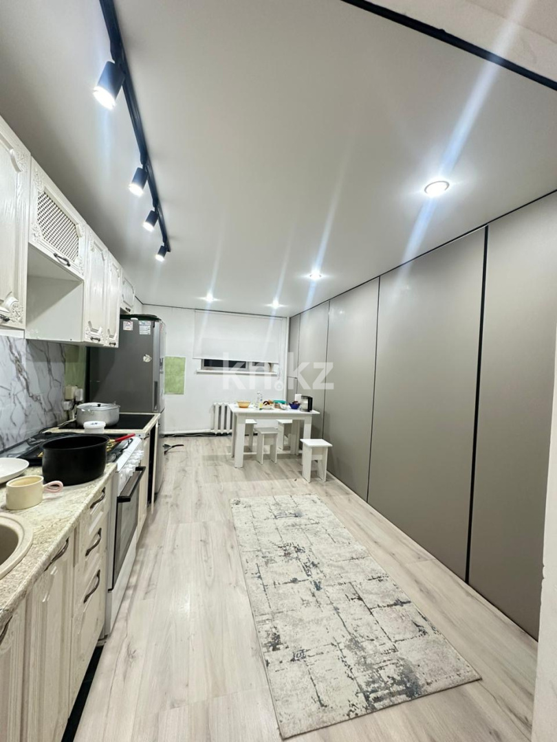 Продажа 6-комнатного дома, 280 м², ул. Жакана Смакова, дом  64 в Караганде - фото 9