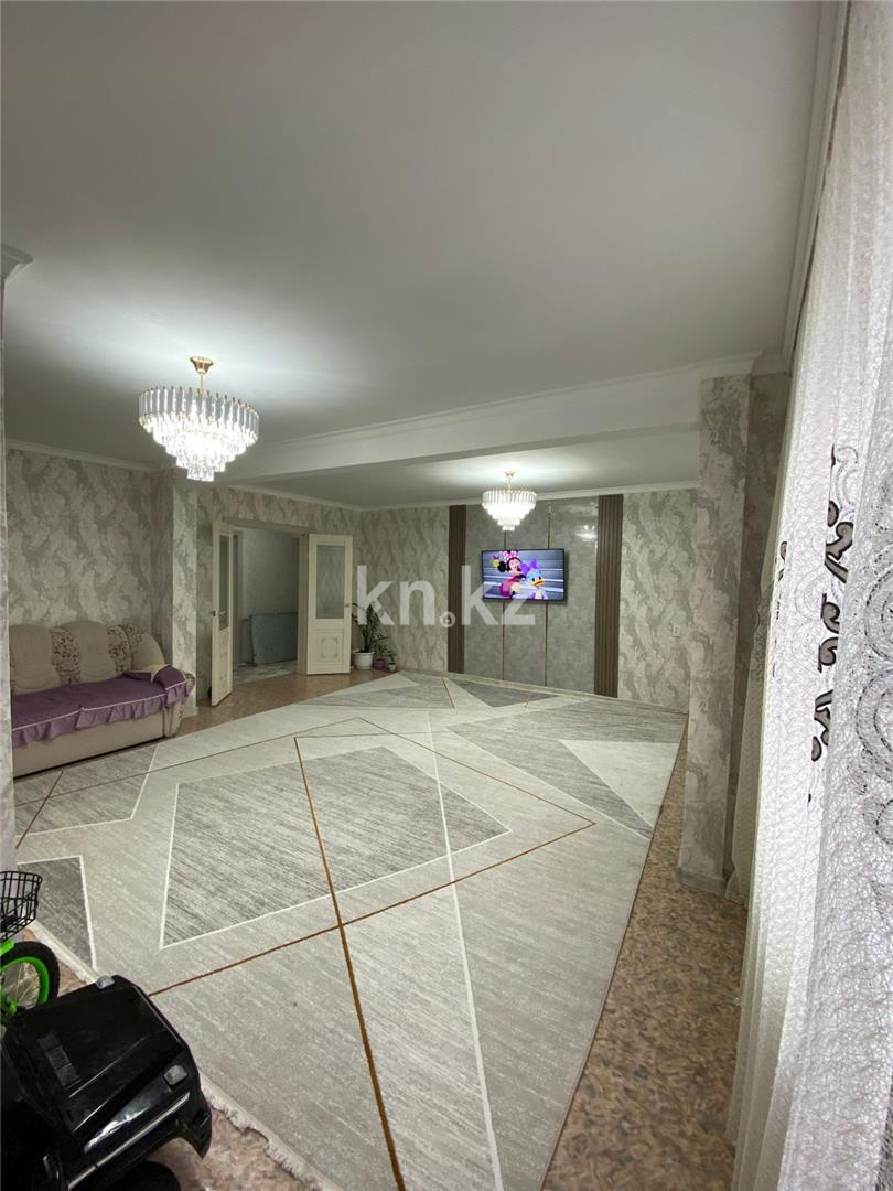 Продажа 4-комнатной квартиры, 110 м², мкр-н 8 в Темиртау - фото 2