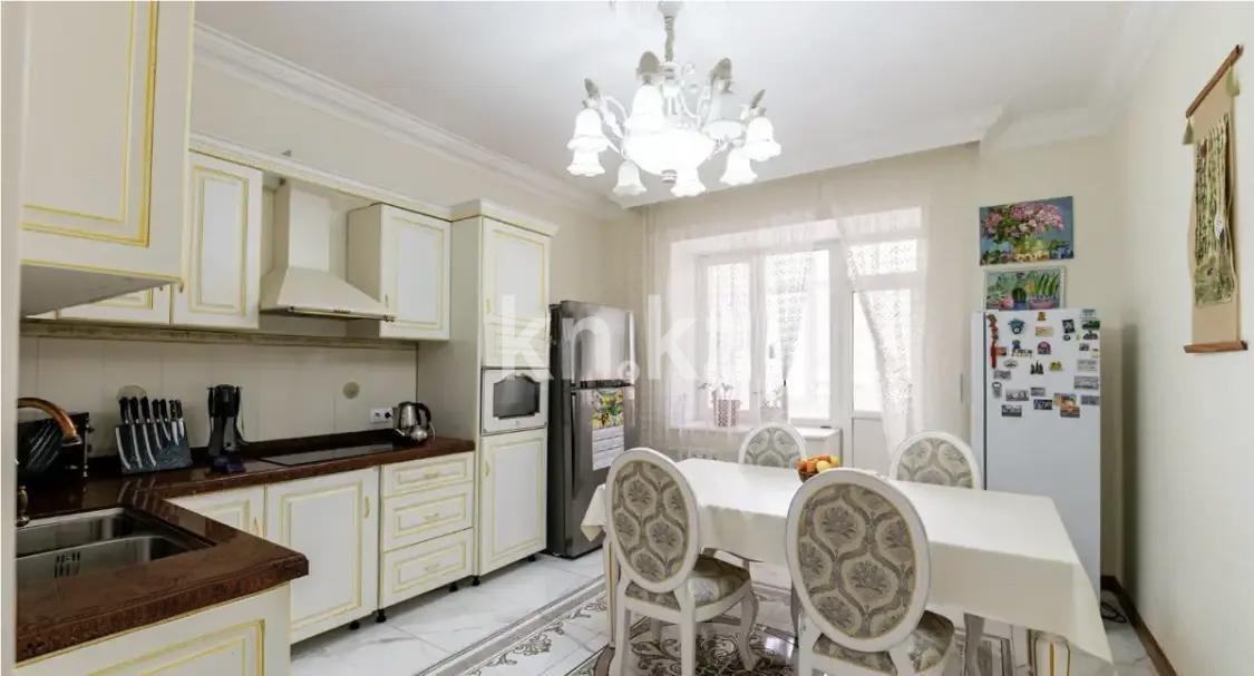 Продажа 4-комнатной квартиры, 144 м², ул. Валиханова, дом  15 в Астане - фото 5
