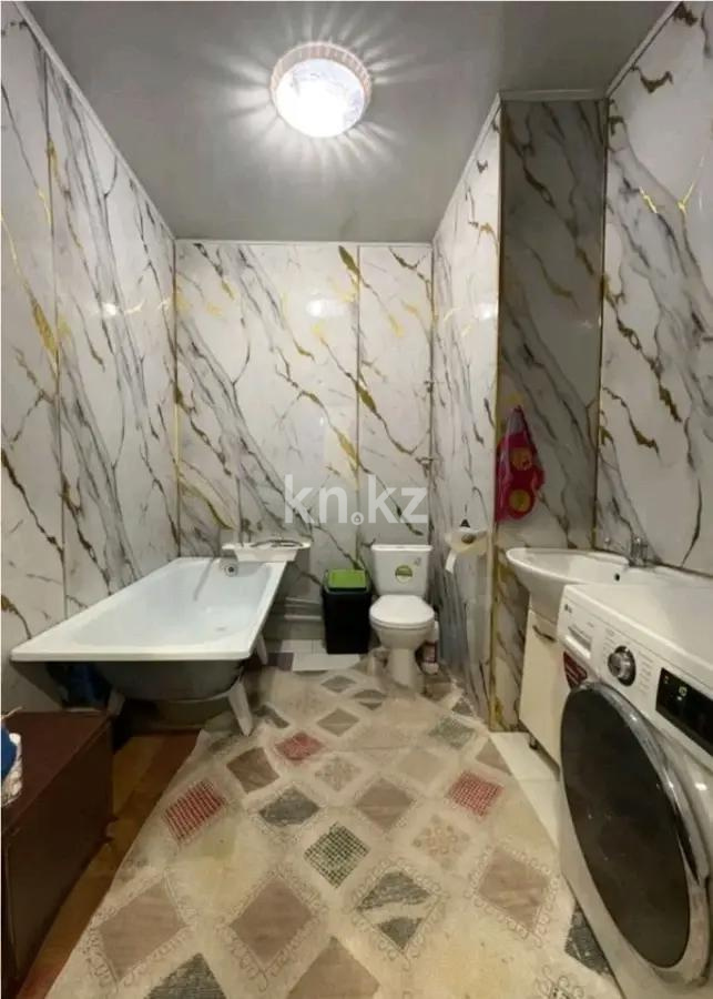 Продажа 2-комнатной квартиры, 40 м², мкр-н Аксай-1, дом  11/9 в Алматы - фото 3
