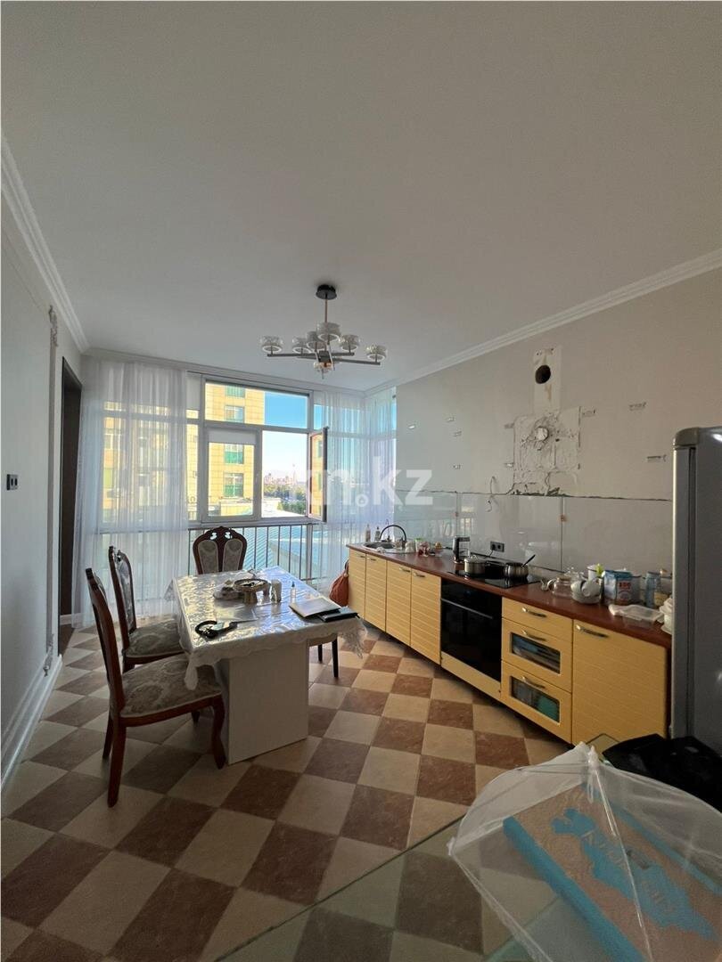 Продажа 4-комнатной квартиры, 160 м² в Астане - фото 10