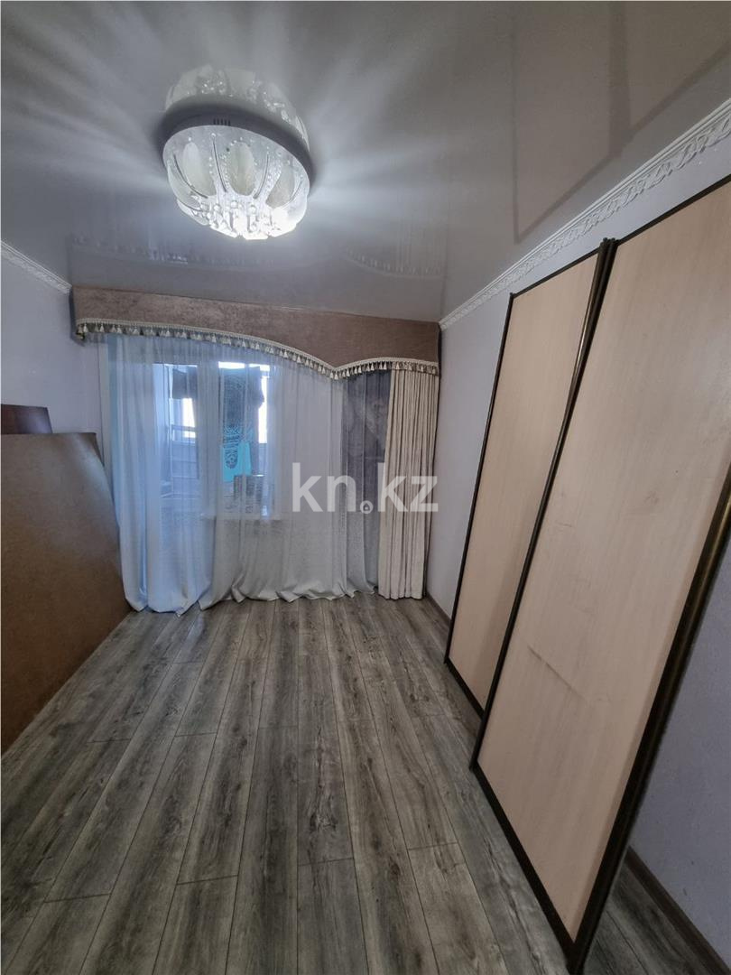 Продажа 4-комнатной квартиры, 90 м², ул. Дюсембекова, дом  4 в Караганде - фото 5