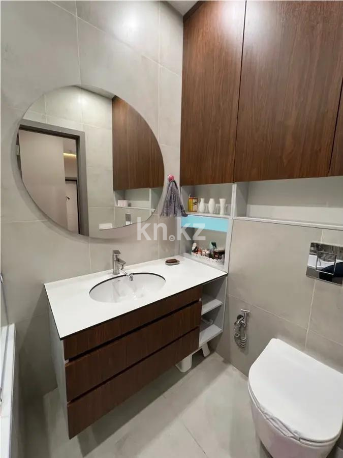 Продажа 3-комнатной квартиры, 84 м², ул. Омарова, дом  21 в Астане - фото 5