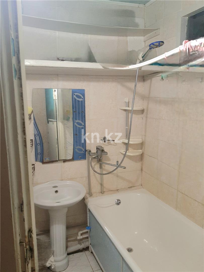 Продажа 3-комнатной квартиры, 55 м², ул. 6-й мик-н в Темиртау - фото 10