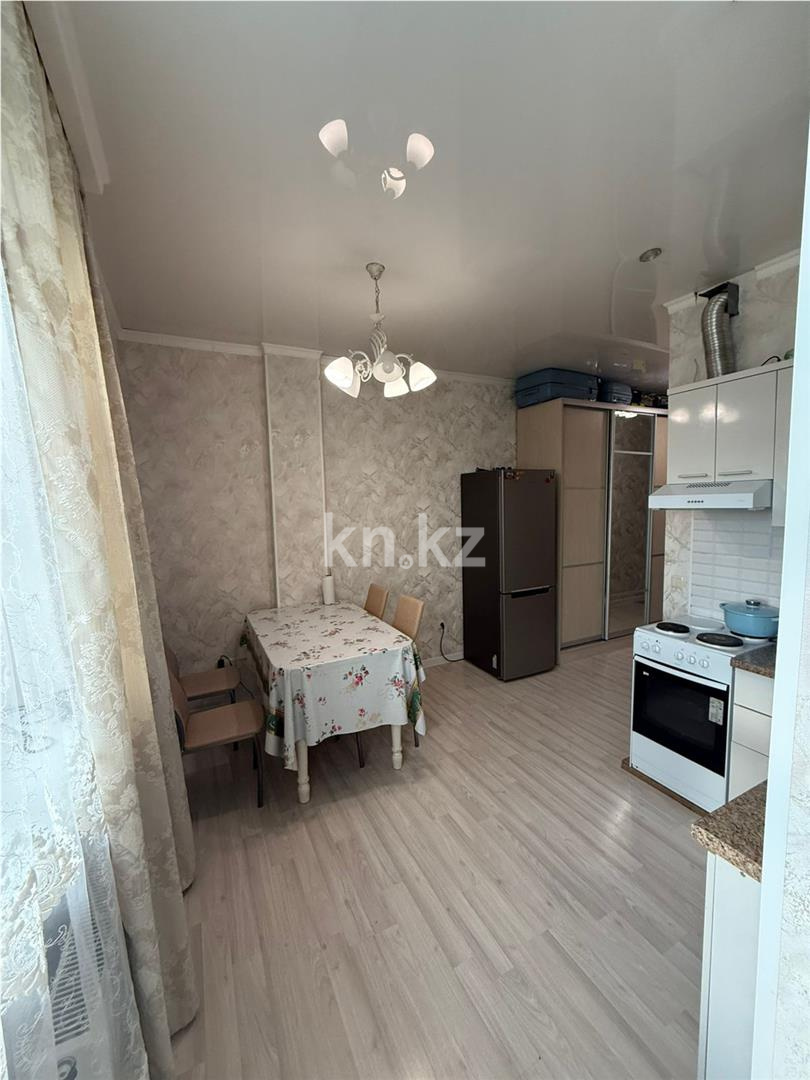 Продажа 2-комнатной квартиры, 46 м², ул. Туркестан в Астане - фото 7