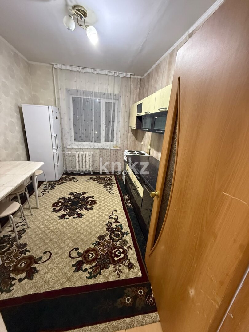 Аренда 1-комнатной квартиры, 52 м² в Астане