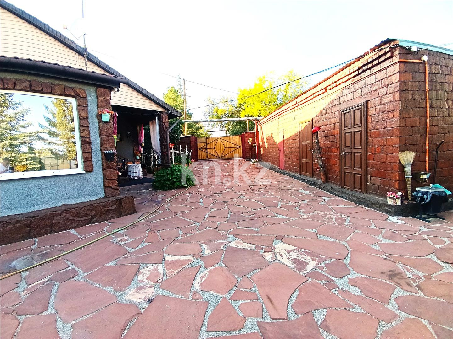 Продажа 5-комнатного дома, 85 м² в Караганде