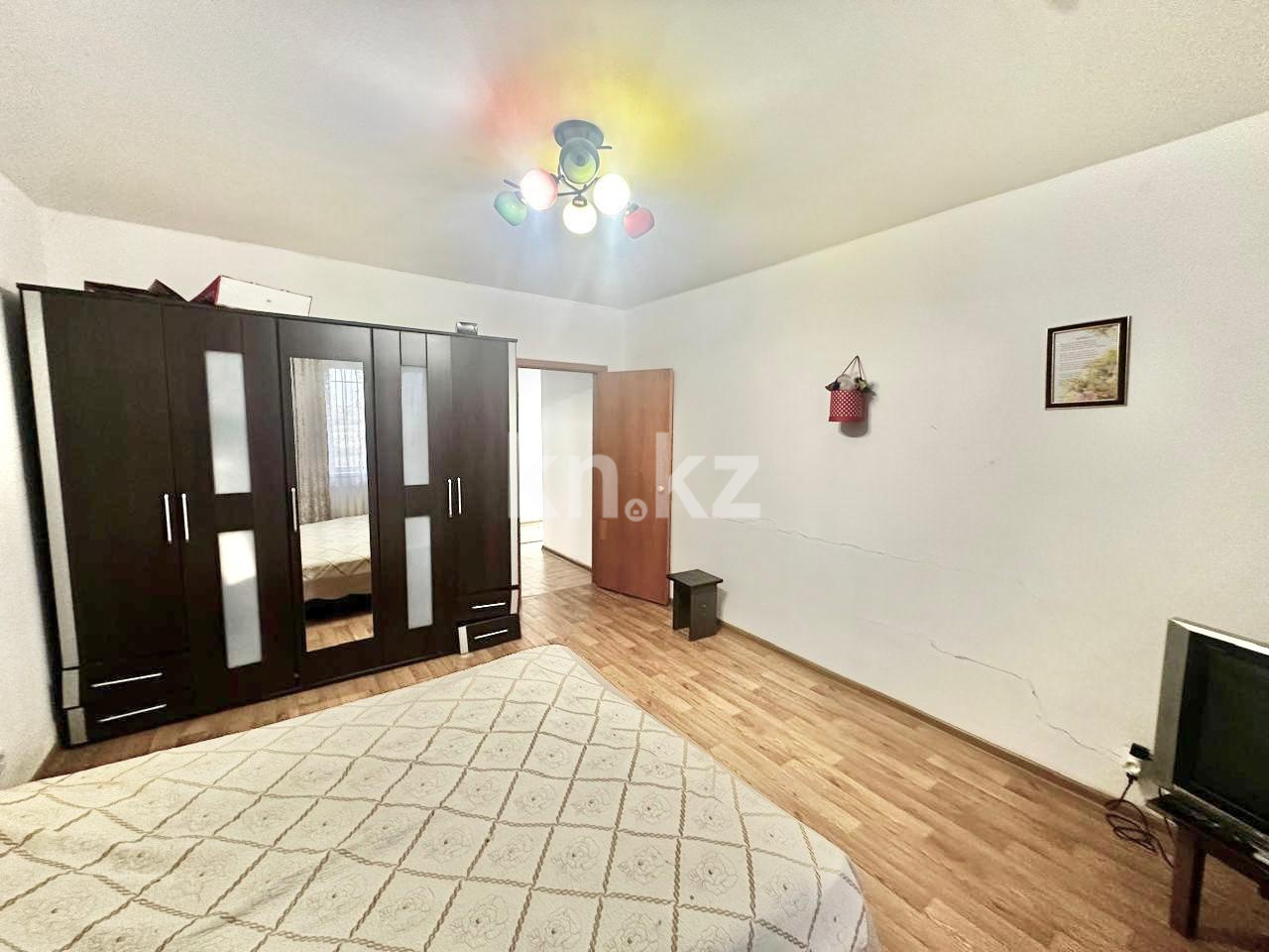 Продажа 3-комнатной квартиры, 94 м², мкр. Голубые Пруды в Караганде - фото 4