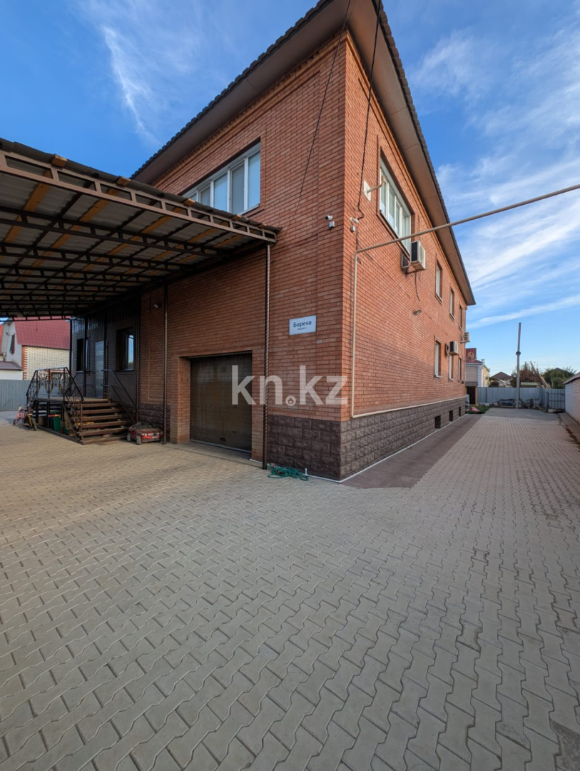 Продажа 6-комнатного дома, 525.2 м², ул. Береке, дом  18 в Уральске - фото 2