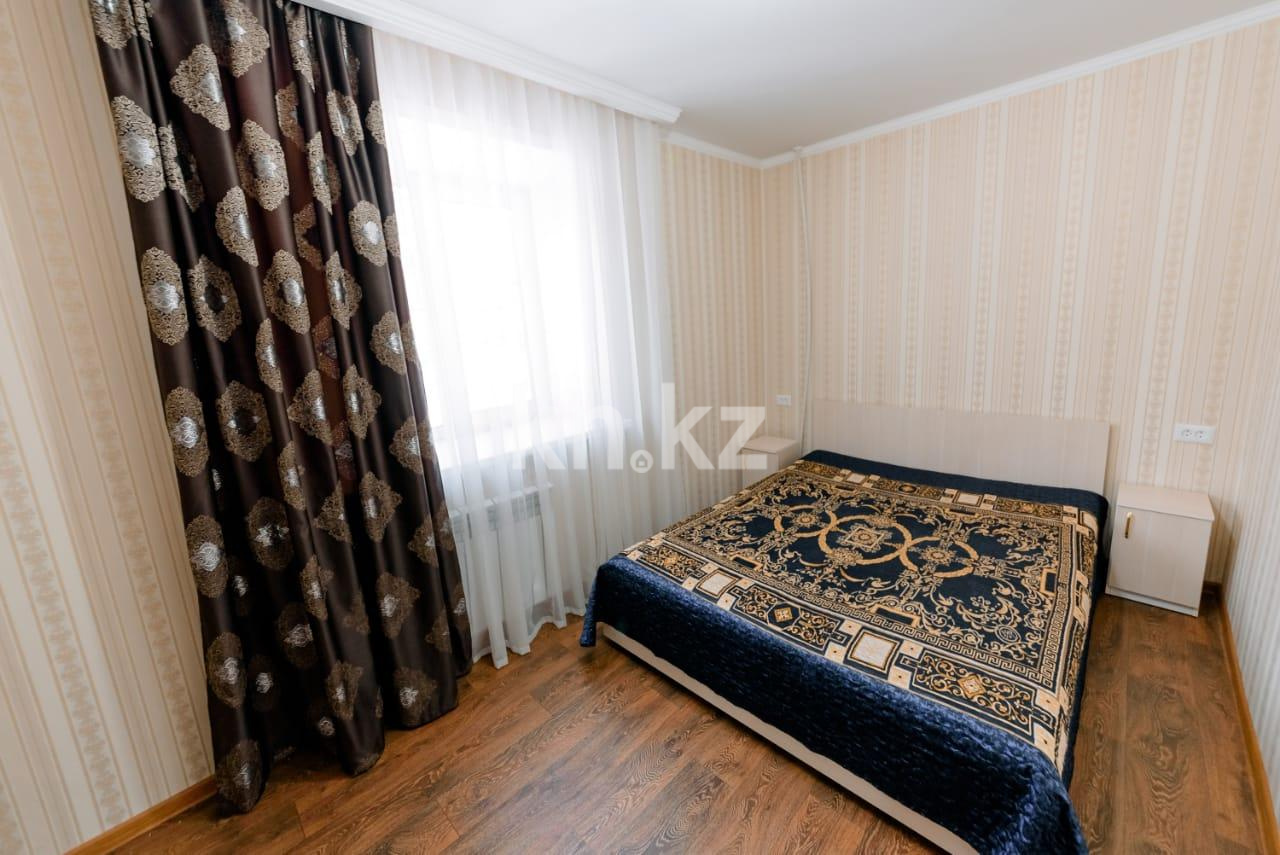 Аренда 3-комнатной квартиры посуточно, 70 м², пр. Бухар-жырау, дом  65 в Караганде - фото 2