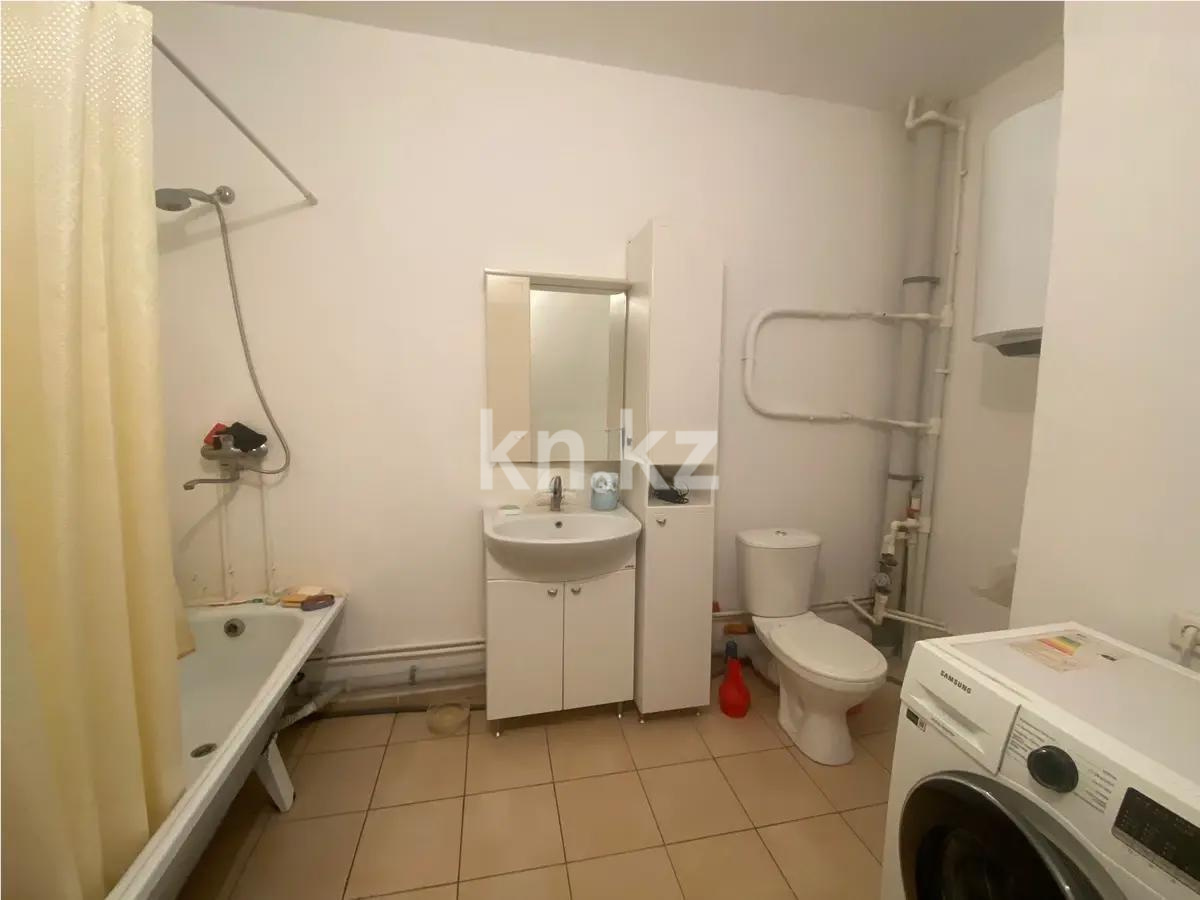 Продажа 2-комнатной квартиры, 59 м², ул. Момышулы, дом  24 в Караганде - фото 3