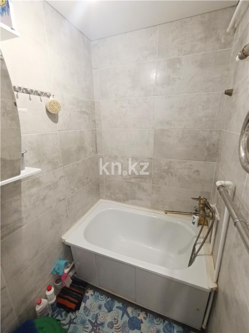 Продажа 2-комнатной квартиры, 47 м², 15 мкр. в Караганде - фото 8