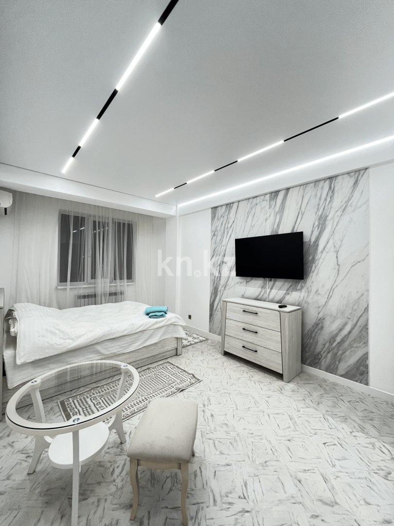 Аренда 1-комнатной квартиры посуточно, 35 м² в Алматы - фото 10