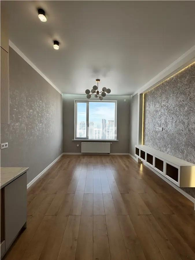 Продажа 2-комнатной квартиры, 56 м², ул. Байтурсынова, дом  8 в Астане