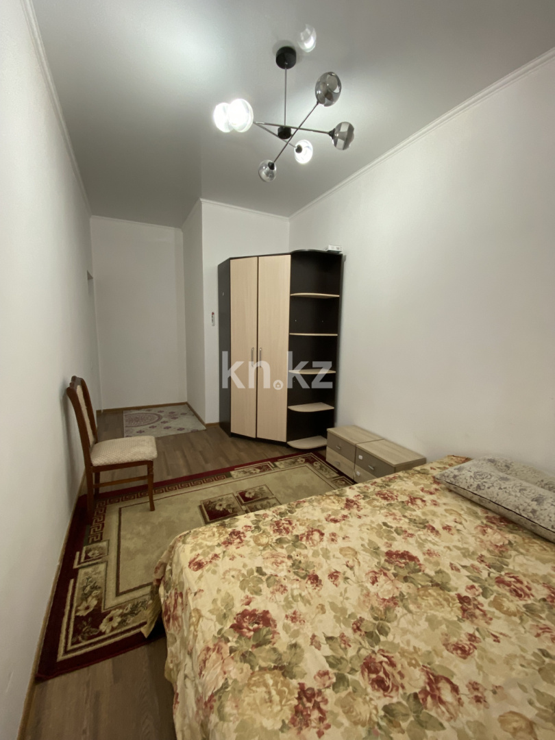 Продажа 2-комнатной квартиры, 55 м², мкр-н Алтын Арка, дом  19 в Караганде - фото 9