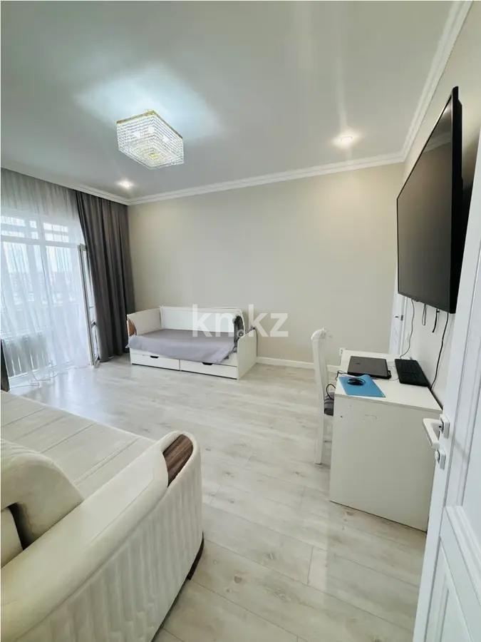 Продажа 3-комнатной квартиры, 95 м², ул. Муканова, дом  1/9 в Караганде