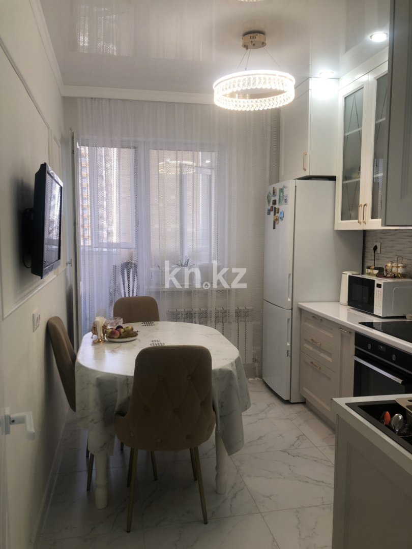Продажа 2-комнатной квартиры, 70 м², ул. Маметовой, дом  10 в Астане - фото 3