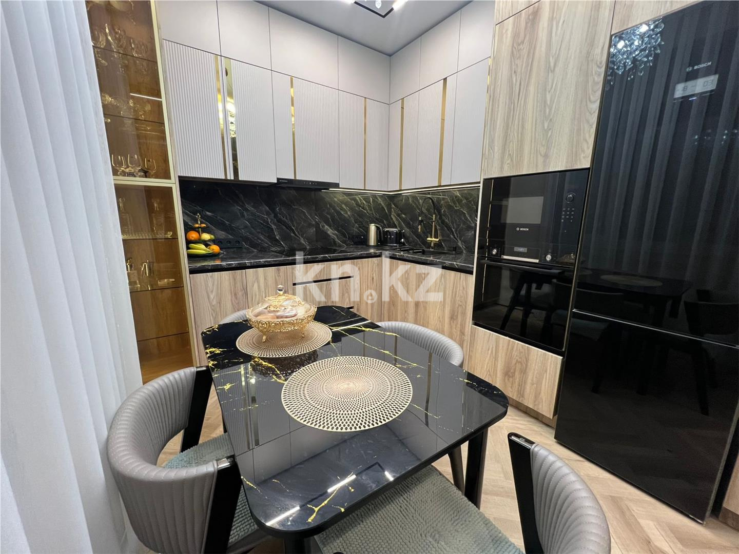 Продажа 3-комнатной квартиры, 78 м², пр. Строителей в Караганде