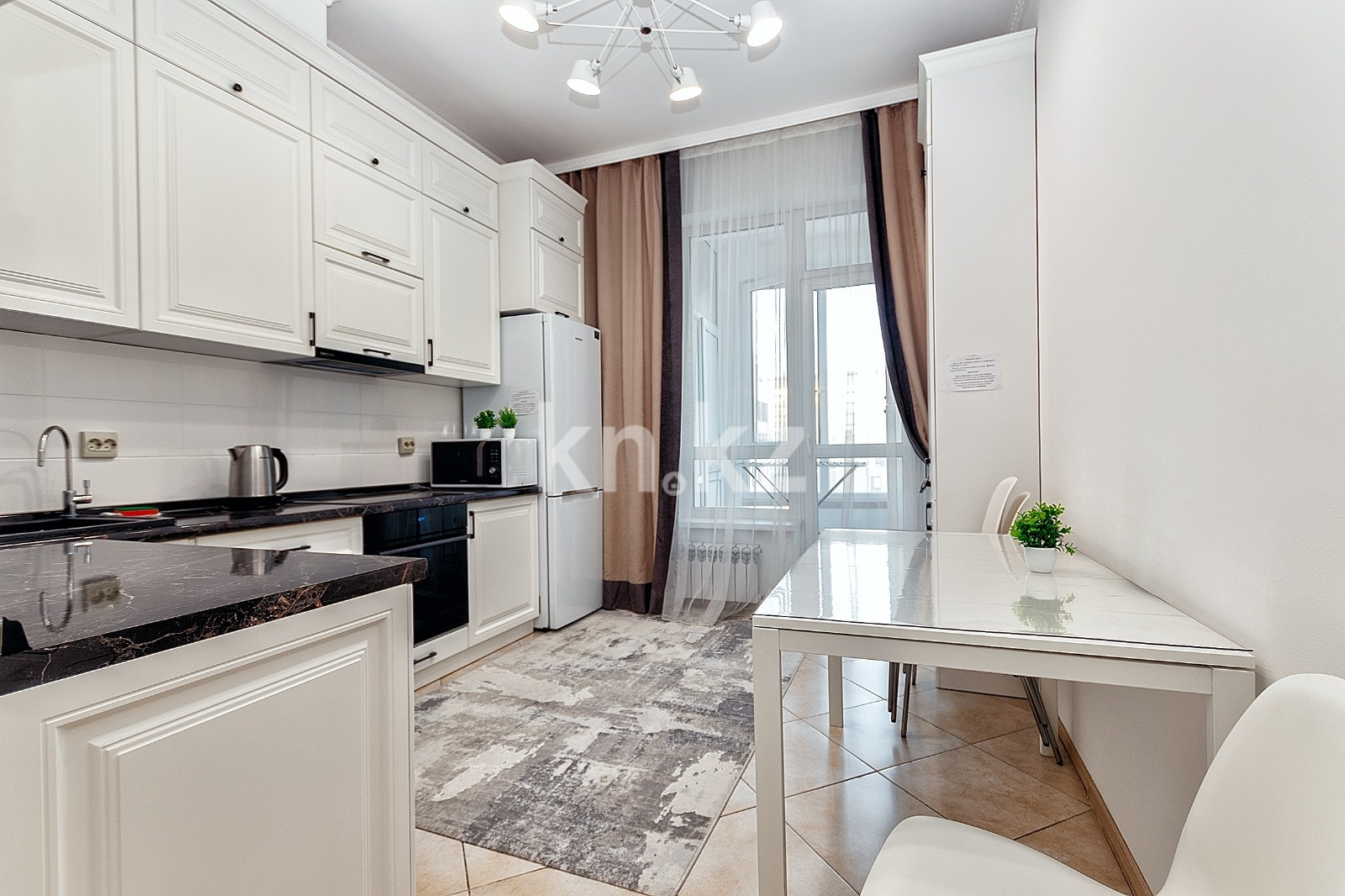 Аренда 3-комнатной квартиры посуточно, 100 м² в Астане