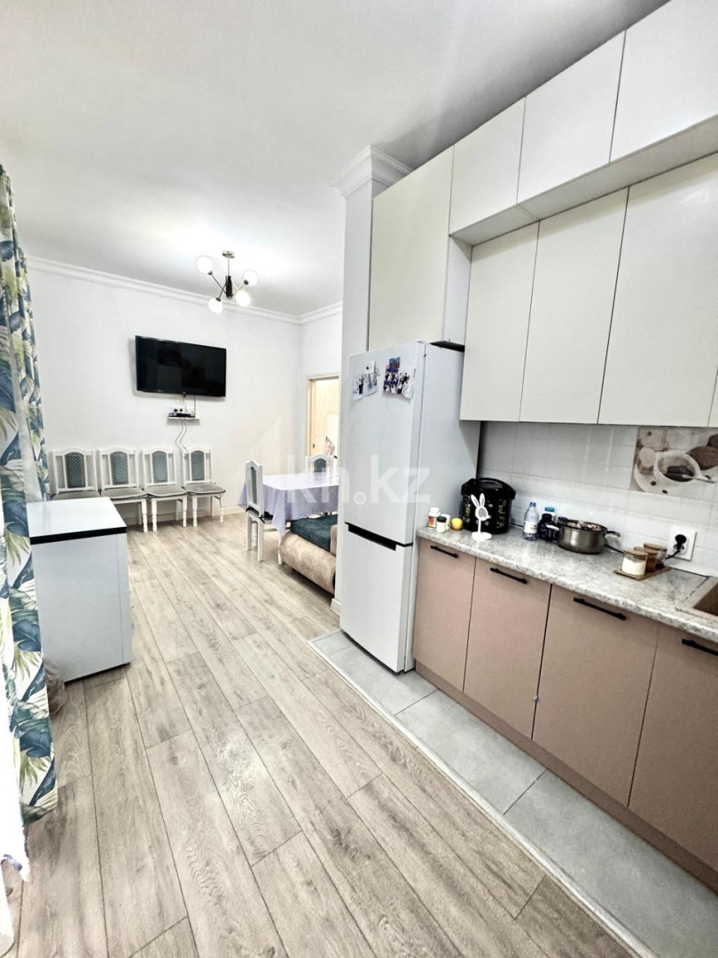 Продажа 3-комнатной квартиры, 70 м², пр. Улы Дала, дом  31 - Ботанический сад в Астане - фото 11