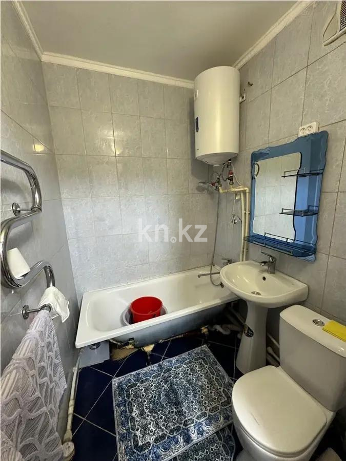 Продажа 2-комнатной квартиры, 45 м², 17-й мкр., дом  46 в Караганде - фото 4