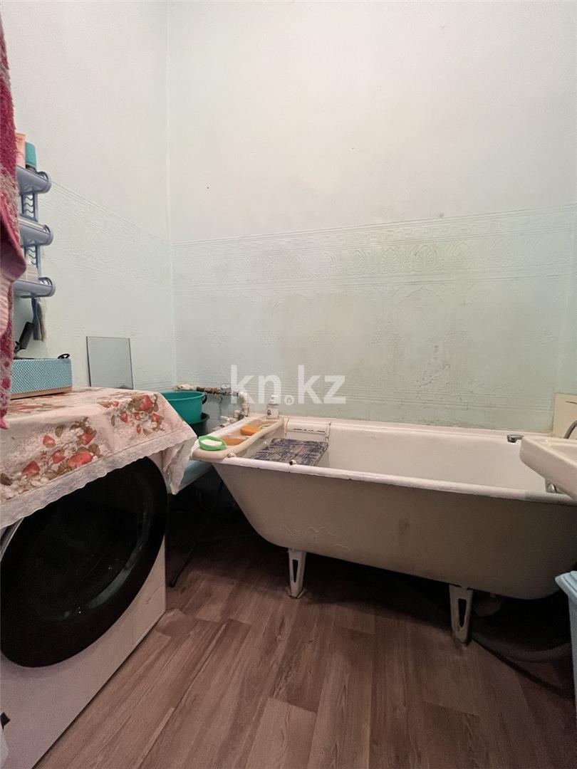 Продажа 2-комнатной квартиры, 62 м², ул. Ерубаева в Караганде - фото 6