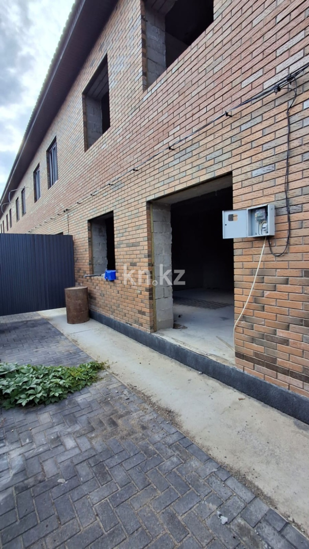 Продажа 4-комнатной квартиры, 160 м² в Уральске - фото 8