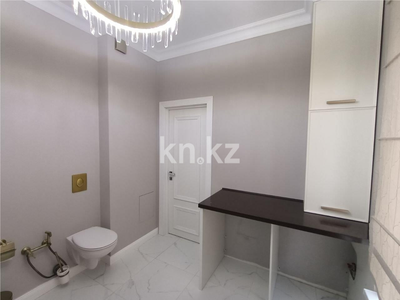 Продажа 4-комнатной квартиры, 210 м² в Астане - фото 41