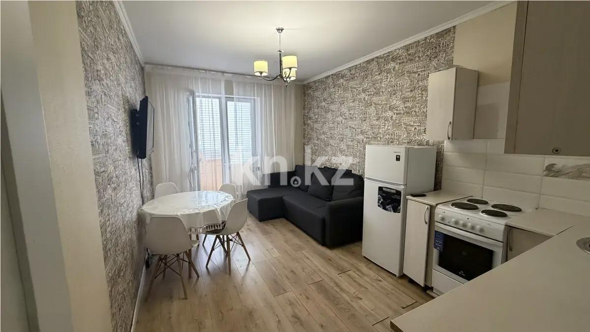 Продажа 1-комнатной квартиры, 45 м², ул. Момышулы, дом  24 в Караганде
