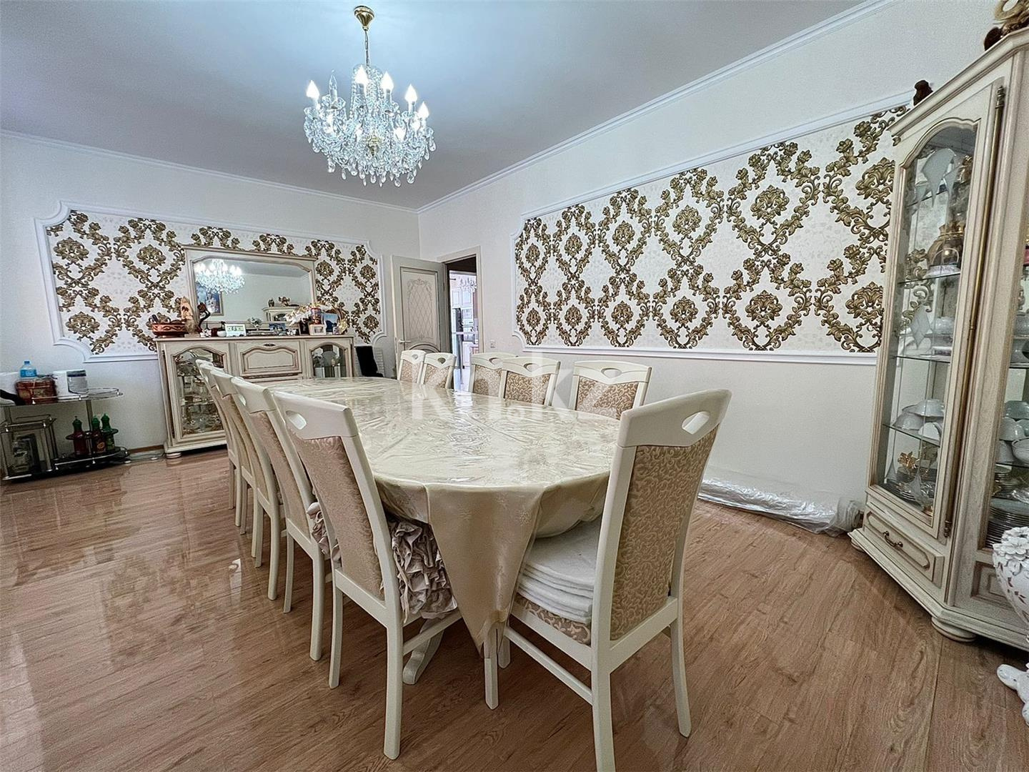 Продажа 4-комнатной квартиры, 202 м², ул. Таттимбета в Караганде - фото 8