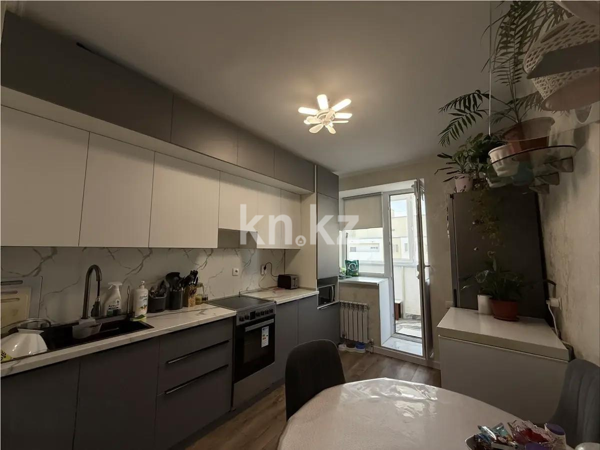 Продажа 3-комнатной квартиры, 72.2 м², ул. Е-15, дом  11/1 в Астане - фото 2