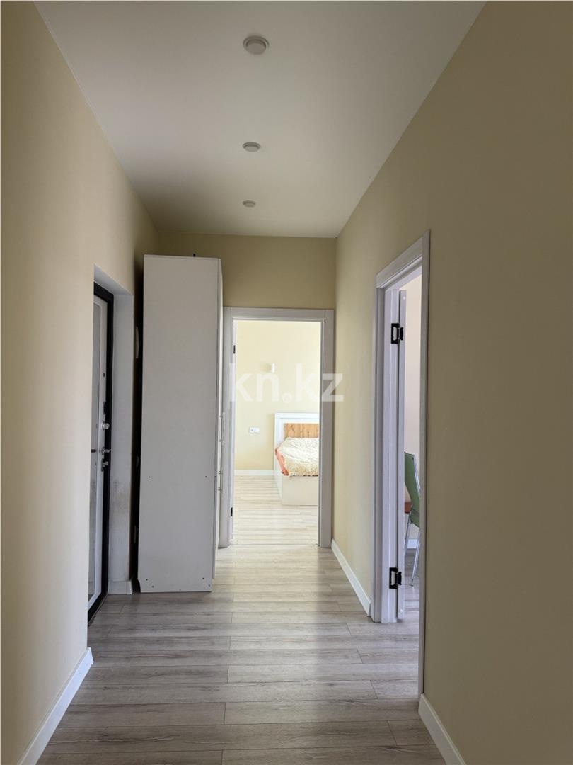 Продажа 2-комнатной квартиры, 63 м², ул. Муканова в Караганде