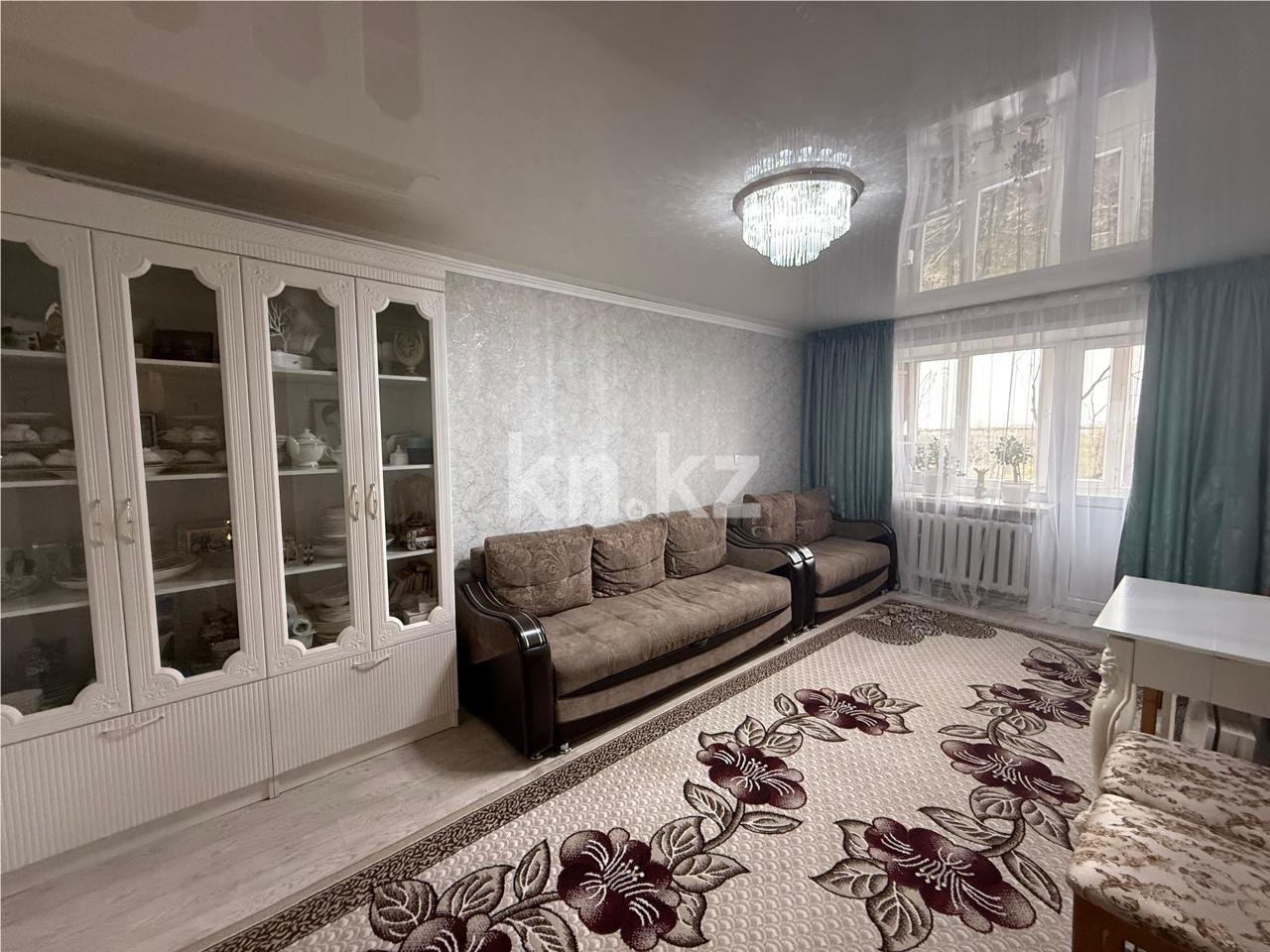 Продажа 3-комнатной квартиры, 59 м², мкр-н 15, дом  8 в Караганде