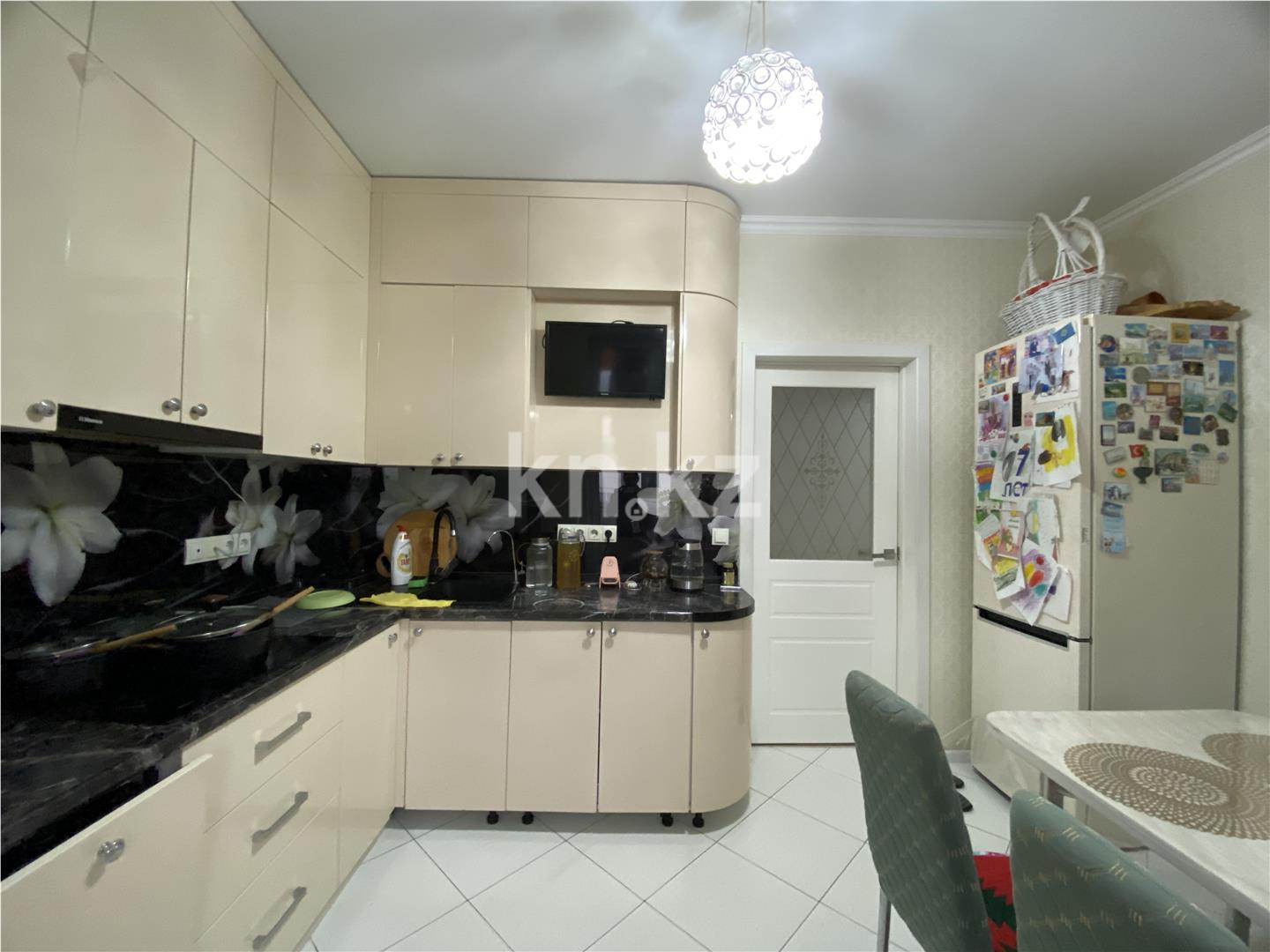 Продажа 3-комнатной квартиры, 88.9 м², ул. Нажимеденова в Астане - фото 4