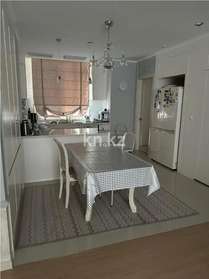 Продажа 4-комнатной квартиры, 137.7 м² в Астане - фото 2