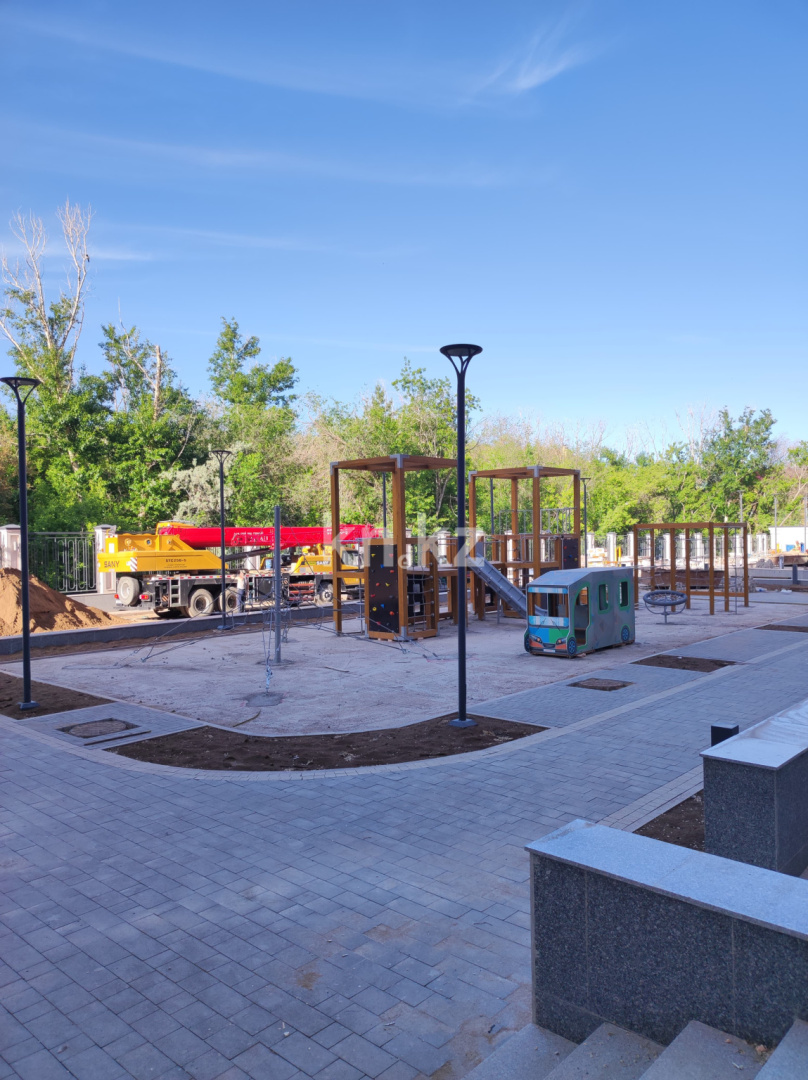 Продажа 2-комнатной квартиры, 91.5 м², ул. Аманжолова, дом  100 в Караганде - фото 3