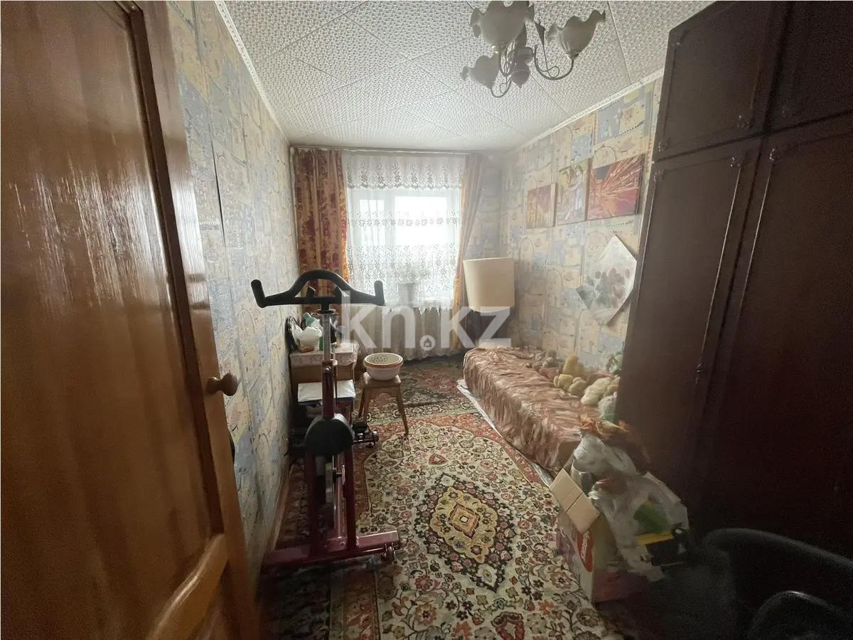 Продажа 3-комнатной квартиры, 52 м², мкр-н Восток-1, дом  13 в Караганде - фото 3