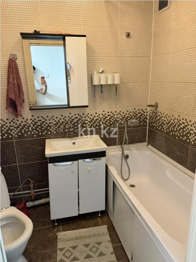 Продажа 3-комнатной квартиры, 65 м², мкр-н Айнабулак-2, дом  67 в Алматы - фото 5