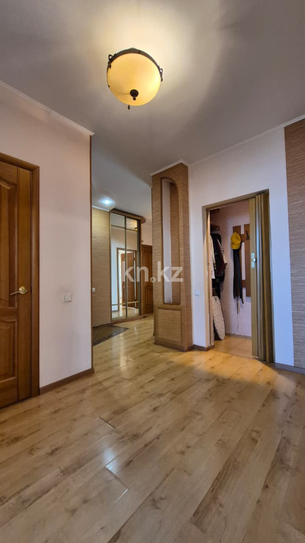 Продажа 4-комнатной квартиры, 123 м², мкр-н Сарыарка, дом  39 в Атырау - фото 12