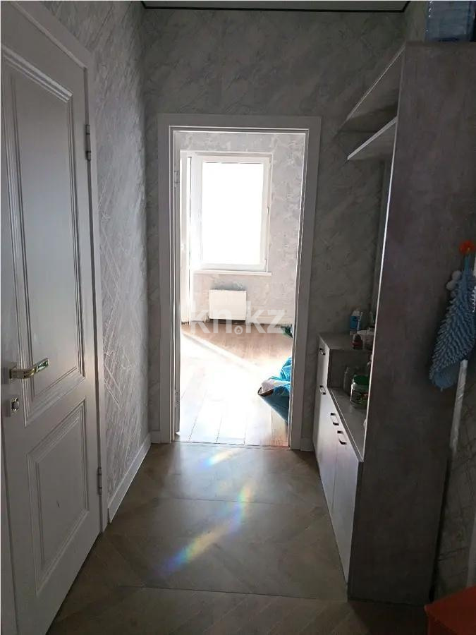 Продажа 3-комнатной квартиры, 70 м², ул. Омарова, дом  1 в Алматы - фото 3