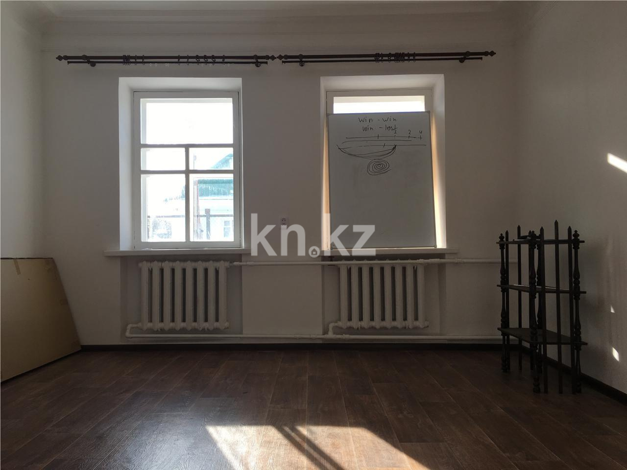 Продажа 5-комнатного дома, 70.8 м² в Караганде