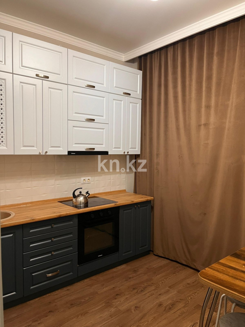 Аренда 1-комнатной квартиры, 43 м² в Астане