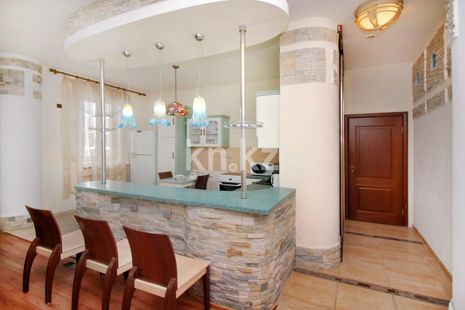 Аренда 2-комнатной квартиры посуточно, 80 м², Достык, дом  162 - ул. Жолдасбекова в Алматы - фото 16