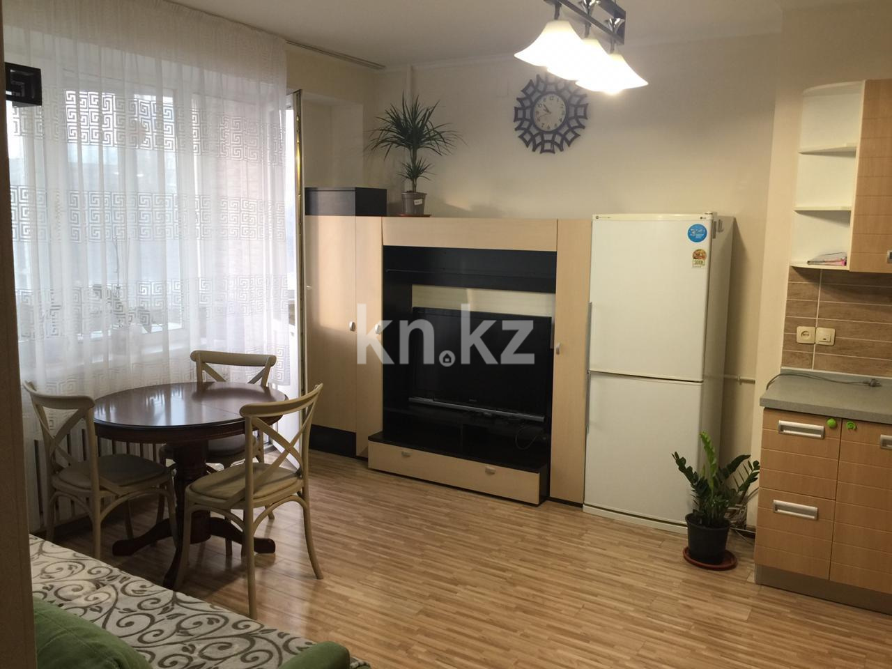 Аренда 1-комнатной квартиры, 55 м² в Алматы