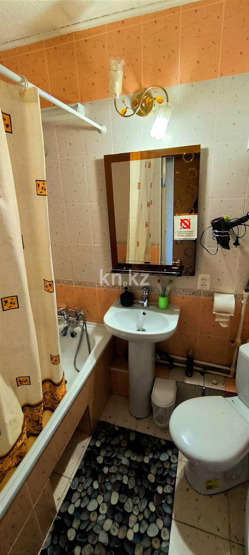 Аренда 1-комнатной квартиры посуточно, 34 м², ул. Сатыбалдина, дом  9 в Караганде - фото 5